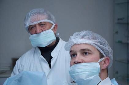 Топ клінік України для лікування раку тонкого кишківника: як обрати медичний центр 

