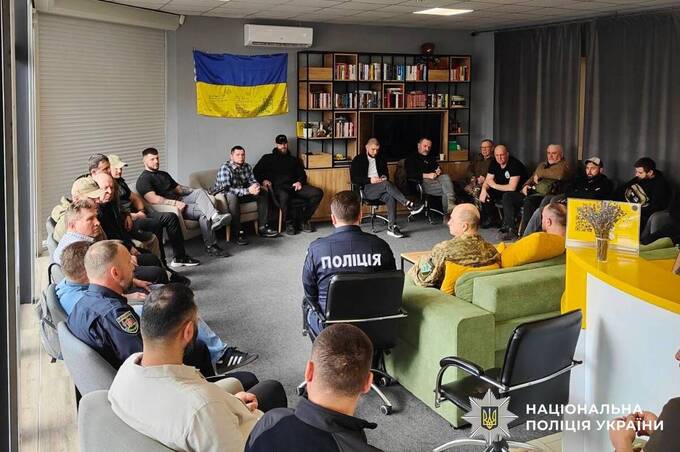 Поліцейські та ветерани Вінниччини обговорили соціальну підтримку та адаптацію захисників