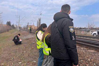 Небезпечна «розвага» забрала життя: трагедія на залізниці в Києві