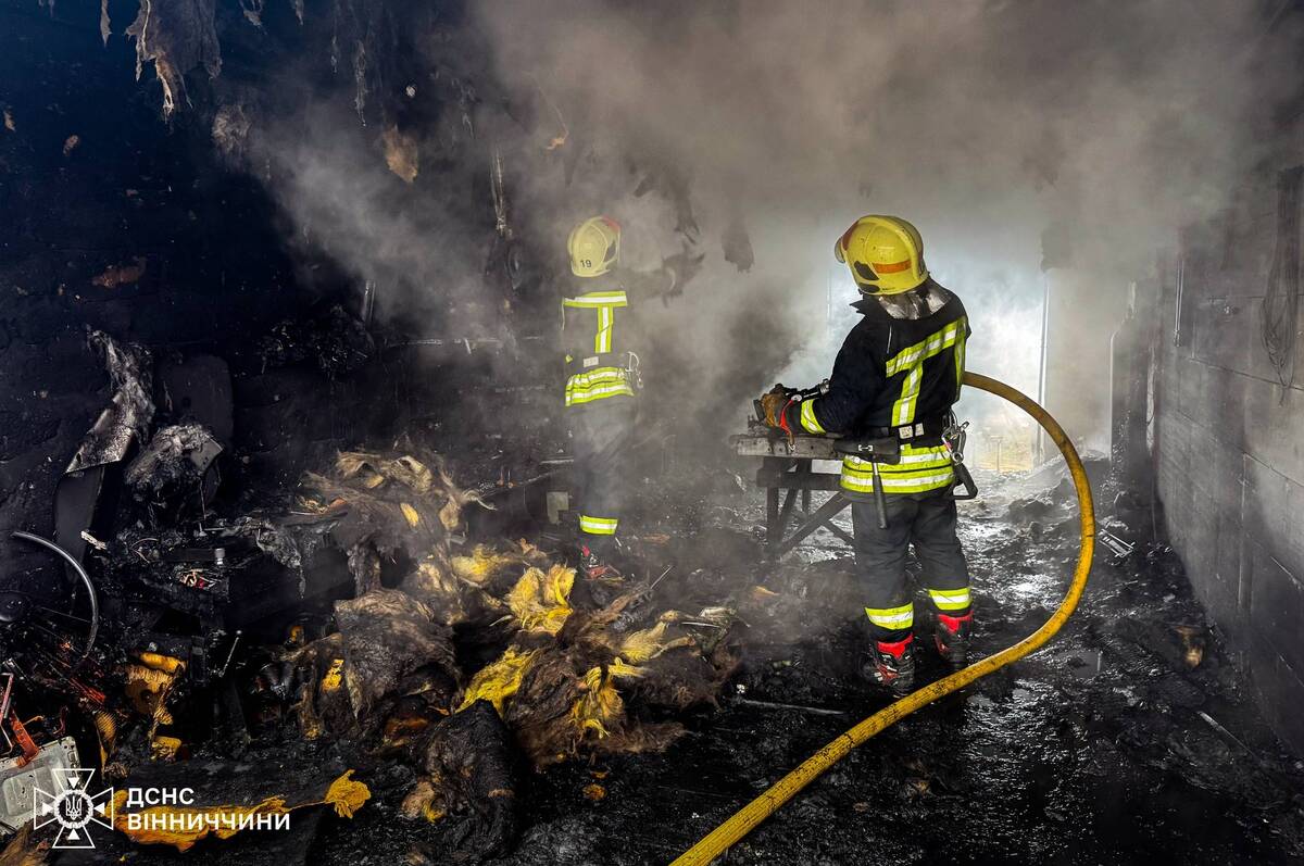 За добу на Вінниччині сталося три пожежі: горіли гараж і господарські споруди