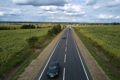 В Україні можуть запровадити платні дороги: що відомо