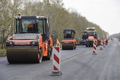 На дорогах Вінниччини тривають ремонтні роботи за кошти обласного та місцевих бюджетів (відео)
