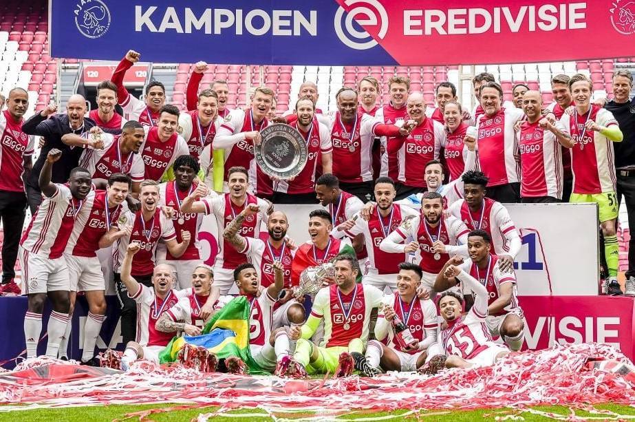 Тренер Циганкова та Ваната може очолити Аякс: нідерландський гранд шукає вихід із кризи