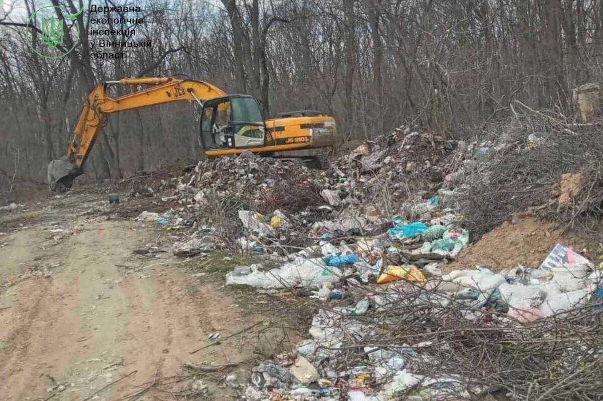 На Вінниччині ліквідували стихійне сміттєзвалище площею понад 2700 м²