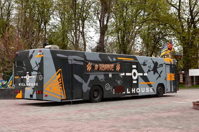 У Вінниці відкрили мобільну школу FPV-дронів: навчитися може кожен