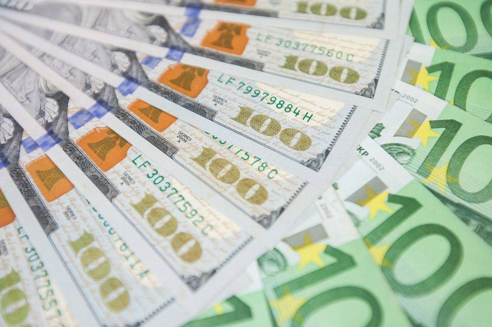 НБУ оновив курс валют: скільки коштує євро, долар та злотий у середу, 22 квітня