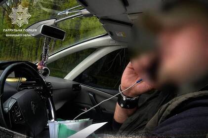 У Вінниці патрульні зупинили водія, який перебував у розшуку за розбій