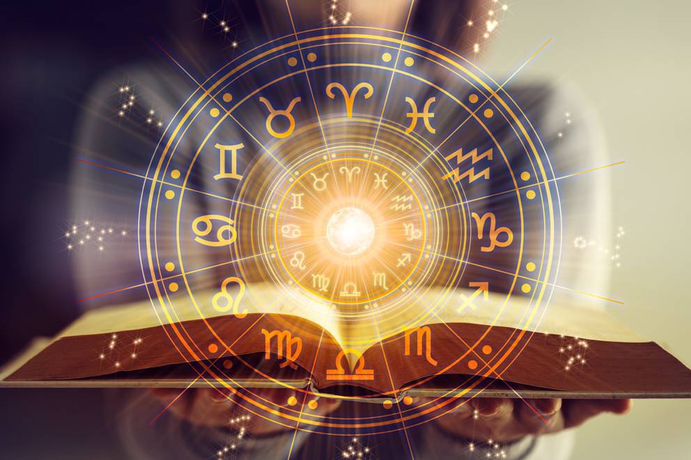 Гороскоп на 25 квітня 2026 року: день, коли не варто піддаватися страхам і обману