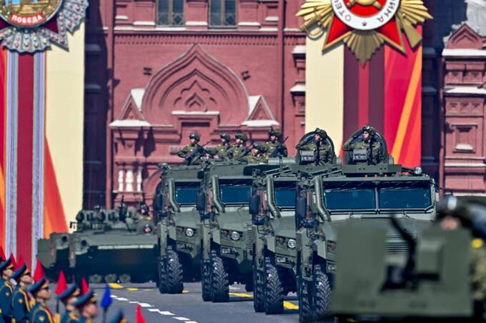 Військовий парад у Москві 9 травня пройде без техніки