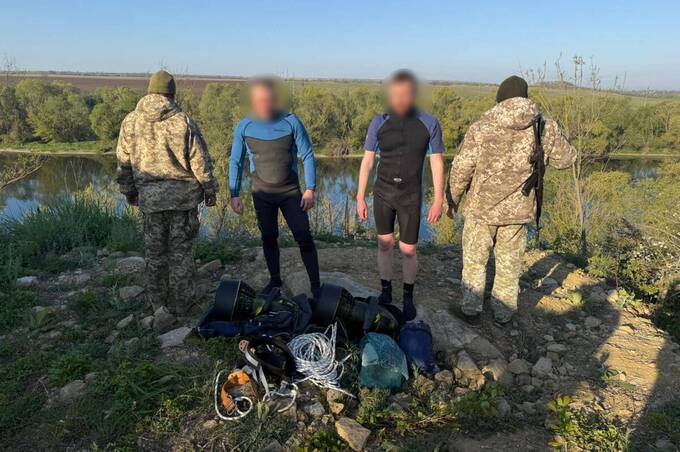 На Вінниччині чоловіки ризикували життям, щоб незаконно потрапити за кордон (відео)