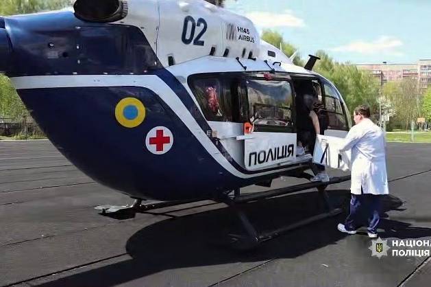 Вінницькі поліцейські оперативно доправили донорське серце з Вінниці до Києва (відео)