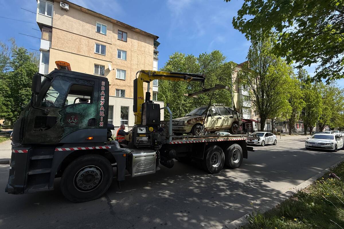 У Вінниці зник легендарний покинутий ВАЗ із проспекту Космонавтів