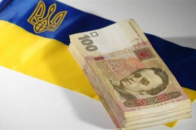 Українцям дадуть по 3100 гривень до Дня Незалежності: хто отримає