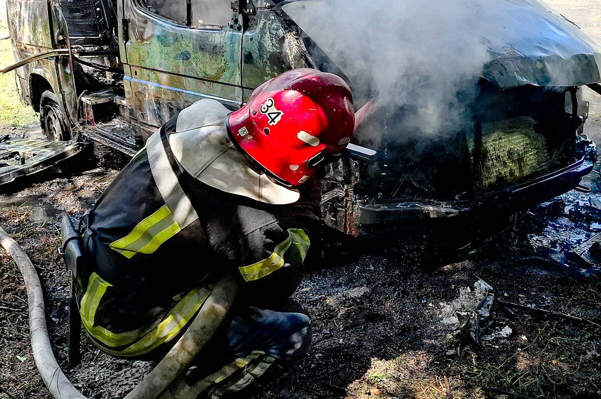 На Вінниччині за добу горіли будівлі та автомобілі: що відомо