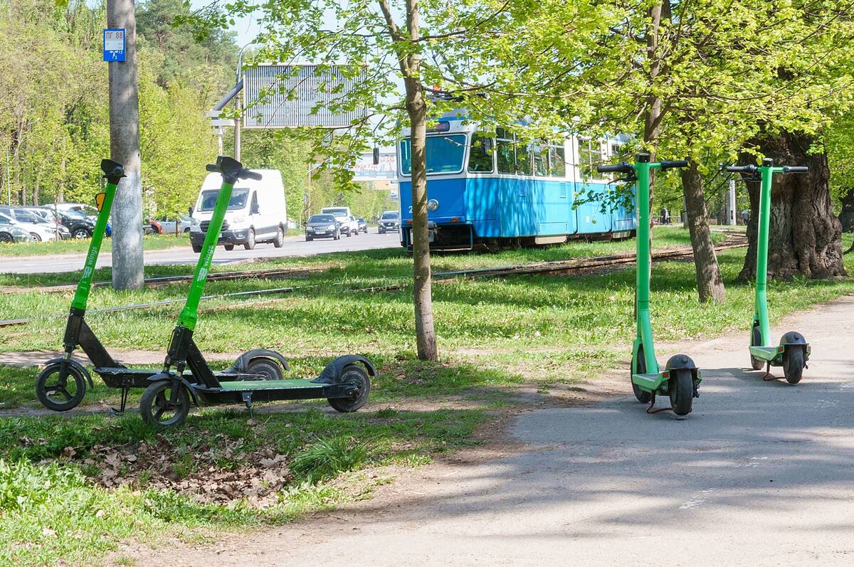 У Вінниці можуть заборонити їздити електросамокатами у парках та на площах