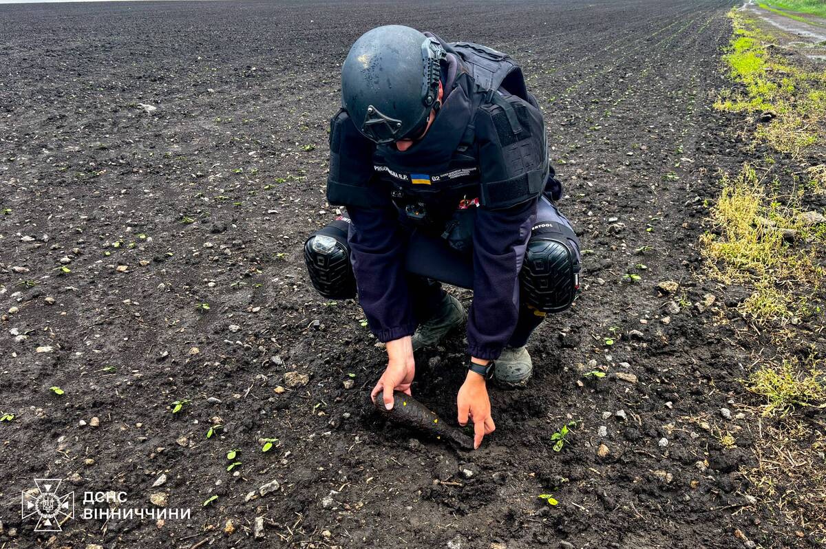 На Вінниччині під час роботи в полі виявили мінометну міну