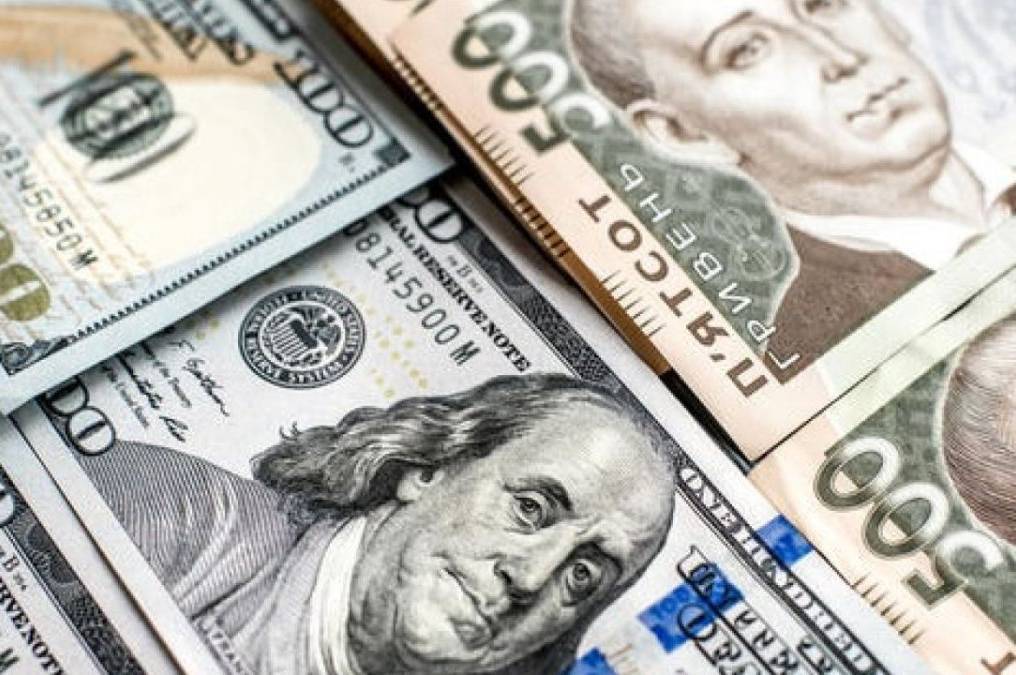 Курс валют на 22 травня: скільки коштують долар та євро