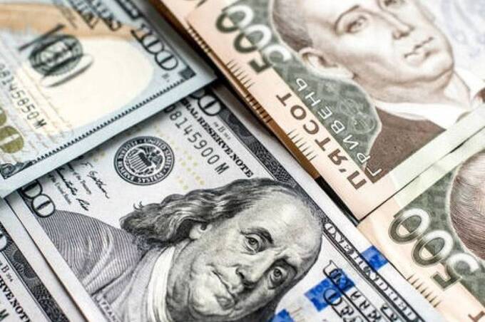 Курс валют на 22 травня: скільки коштують долар та євро