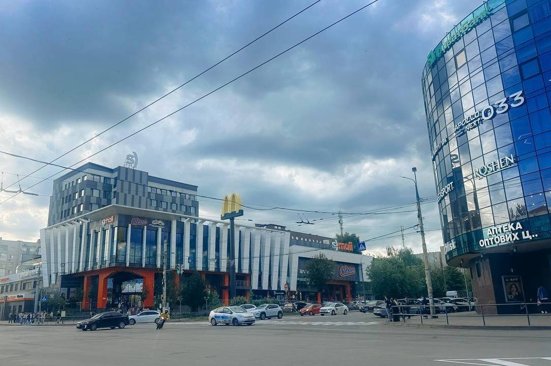 Сильний вітер та дощі: на Вінниччині оголосили жовтий рівень небезпеки