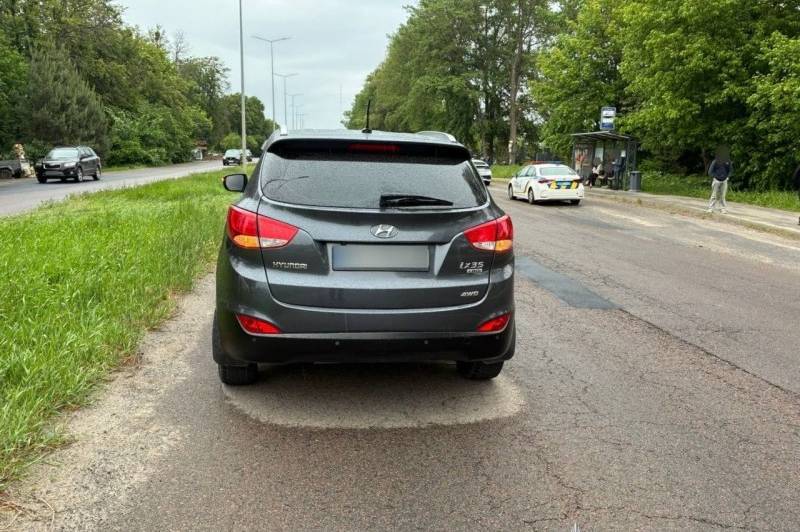 На Барському шосе у Вінниці водійка Hyundai збила 18-річного хлопця на пішохідному переході
