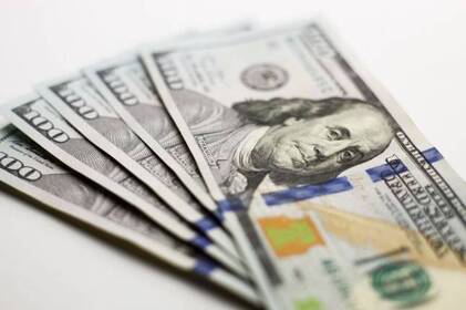 НБУ оприлюднив курс валют на 6 червня: скільки коштують долар та євро