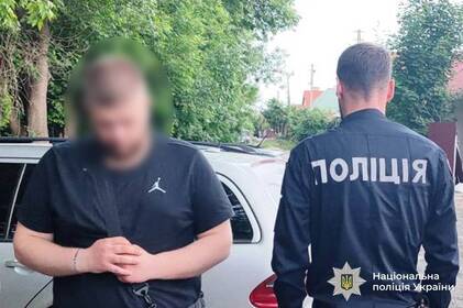 В Агрономічному поліцейські затримали розповсюджувача небезпечних психотропів