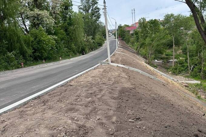 У Вінниці відремонтували проїзд та укріпили схил на провулку Костя Широцького