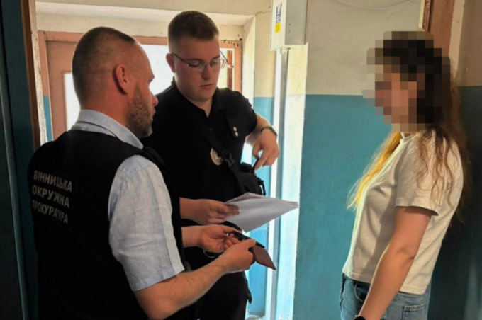 Поліція Вінниці підозрює працівницю лікарні у переплаті майже двох мільйонів на ліках