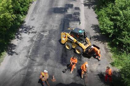 Місцеві громади Вінниччини об’єднали зусилля зі Службою відновлення задля ремонту автошляхів
