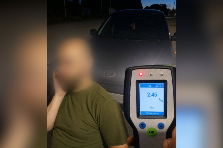 На Вінниччині водій із 2,45 проміле їздив на авто, яке перебувало в розшуку