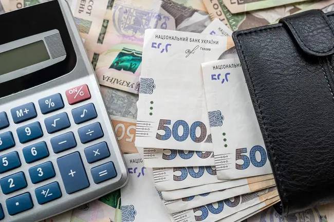 Отримують понад 100 тисяч гривень: найбагатші пенсіонери України

