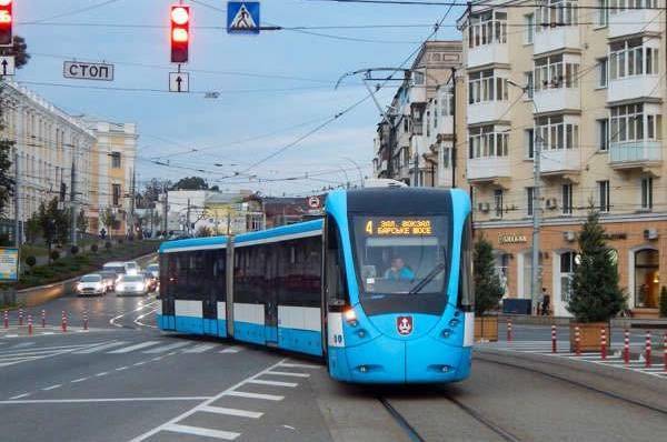 На площі Калічанській у Вінниці тестуватимуть розумні світлофори з пріоритетом для трамваїв