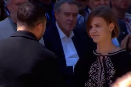 Каріна Олєйнік отримала відзнаку Президента за порятунок людей під час атаки дронів на Вінницю