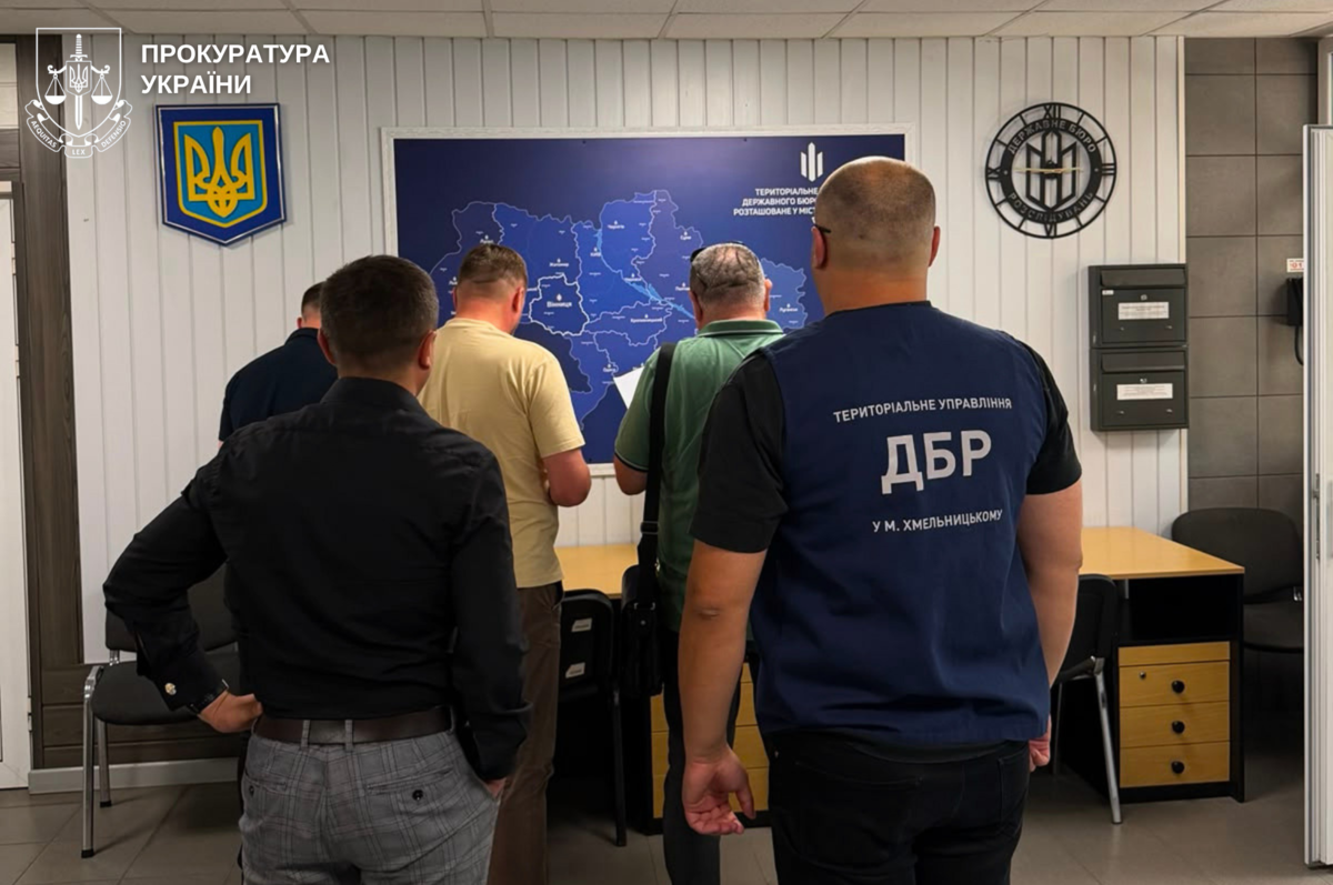 Експосадовець Держгеокадастру незаконно роздав землі аграрного університету у Вінниці