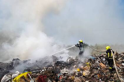 Рятувальники дев'ять разів виїжджали на виклики: що горіло на Вінниччині