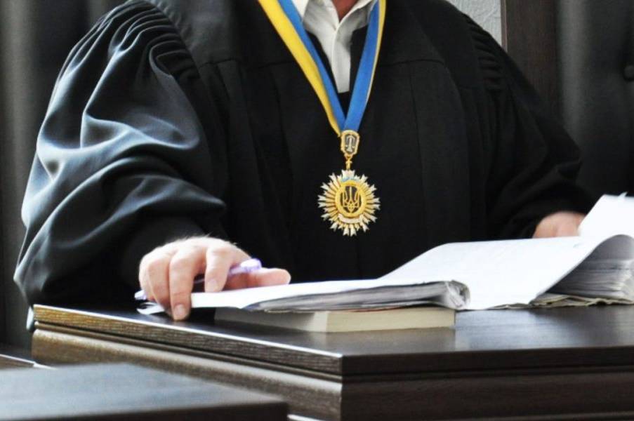 На 765 тис грн суд оштрафував чоловіка, який намагався заробити на військовослужбовцеві