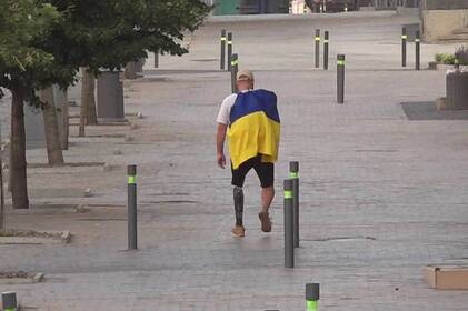 Ветеран на протезі Петро Дудник розпочав піший марафон заради допомоги побратимам