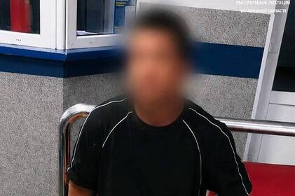 Провокував поліцейських на бійку: у Вінниці затримали 22-річного порушника