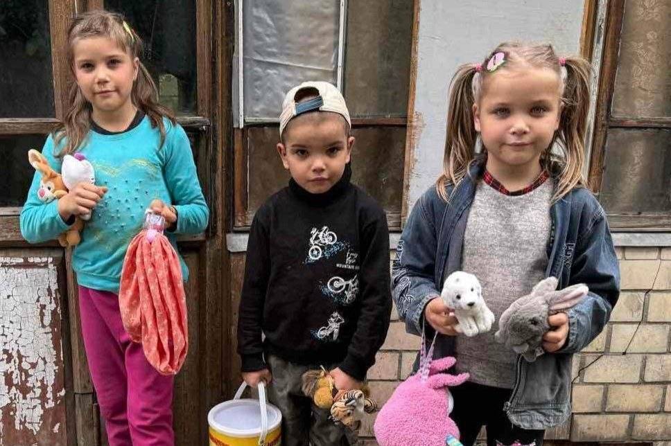 У Вапнярці правоохоронці та місцеві жителі шукають трьох зниклих дітей 