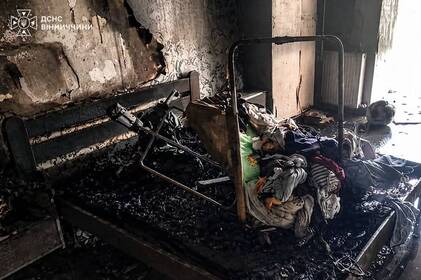 Мама з однорічною дитиною потрапили до лікарні через пожежу на Київській