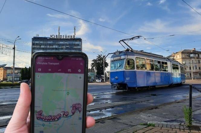 Після нічної атаки у Вінниці виникли проблеми з GPS у громадському транспорті