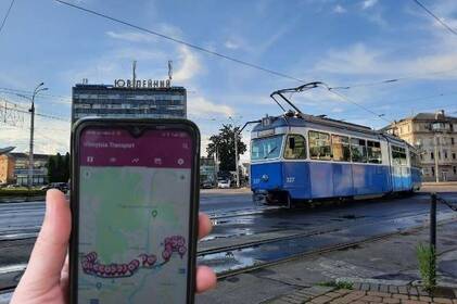 Після нічної атаки у Вінниці виникли проблеми з GPS у громадському транспорті