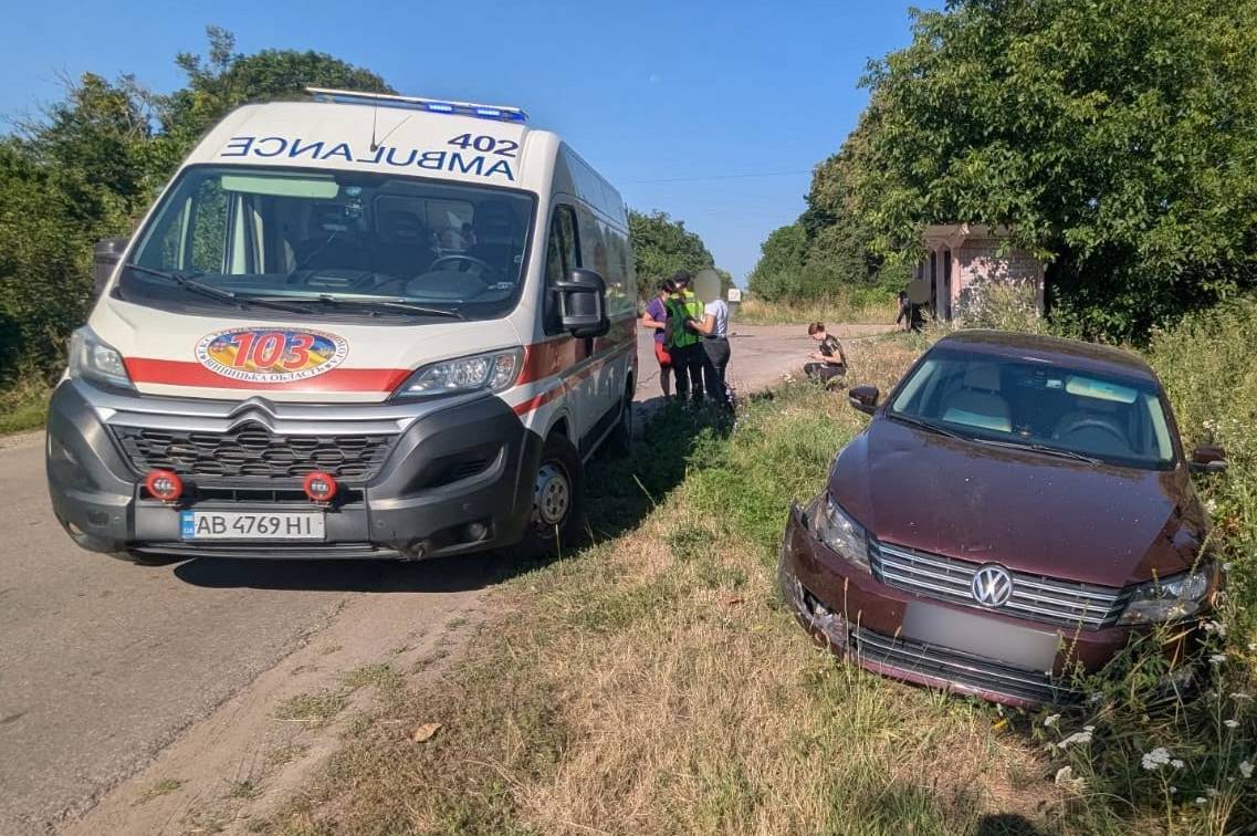 У ДТП на Вінниччині легковик збив жінку