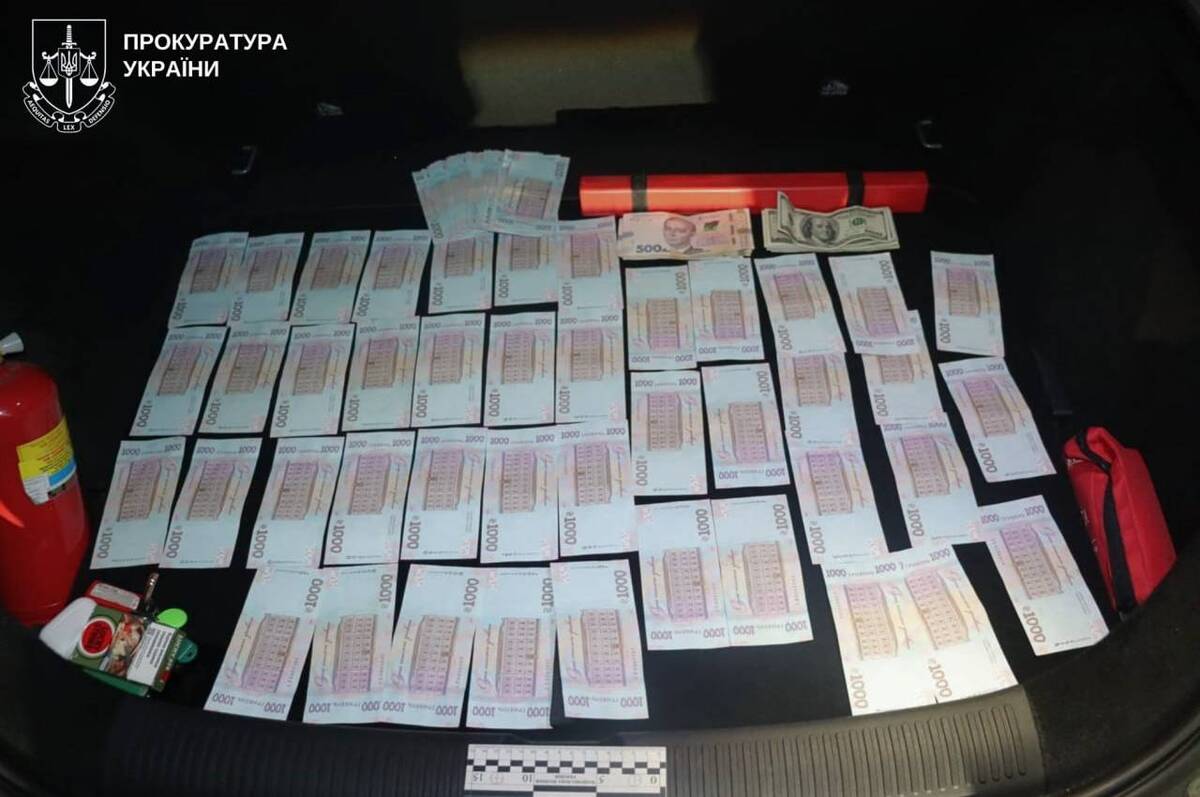 У Вінниці судитимуть «кур'єра» шахраїв, які виманювали гроші за схемою «Ваш родич потрапив у ДТП»
