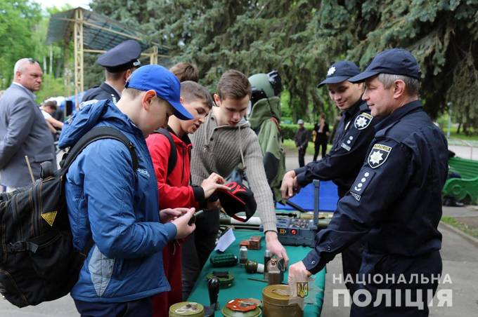 Юні вінничани  "приміряли" професію поліцейського