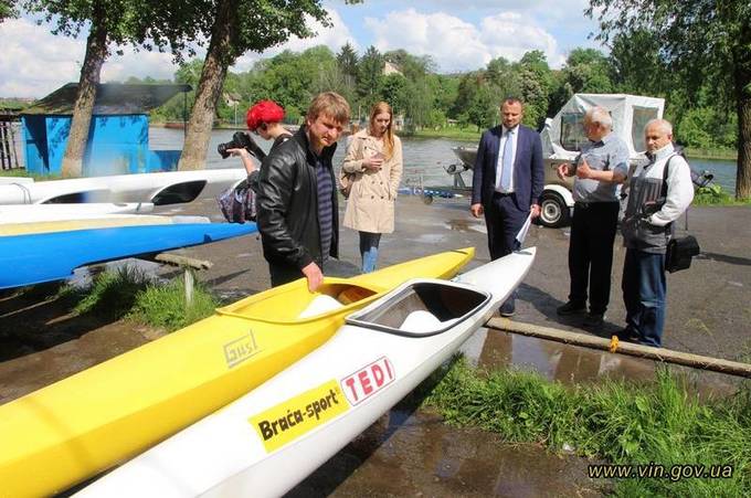 Двом спортивним школам Вінниці за кошти обласного бюджету придбали спортінветар