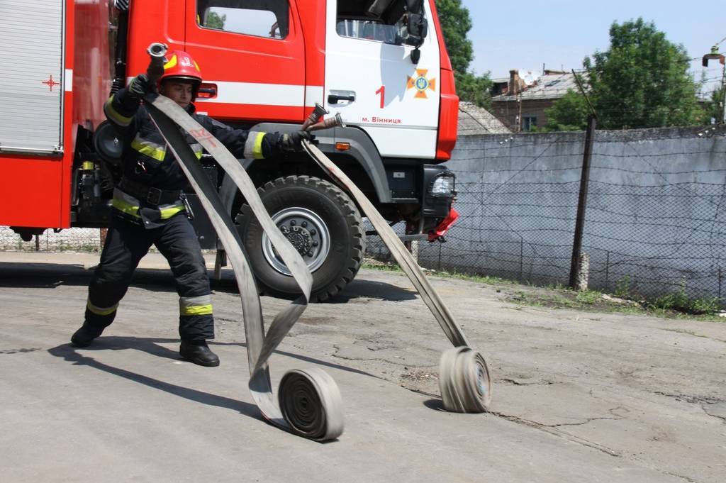 В Стрижавській колоній рятувальники провели навчання з ліквідації умовної пожежі