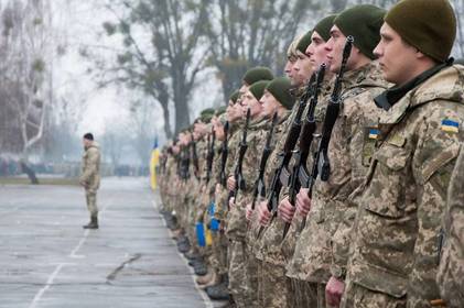 Кому з вінничан прийдуть повістки на строкову службу цього року?