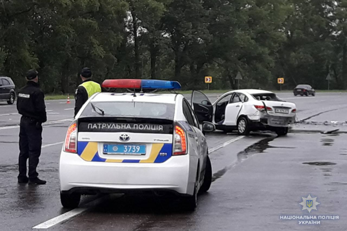 В Калинівському районі в ДТП загинуло двоє людей, ще троє травмовані