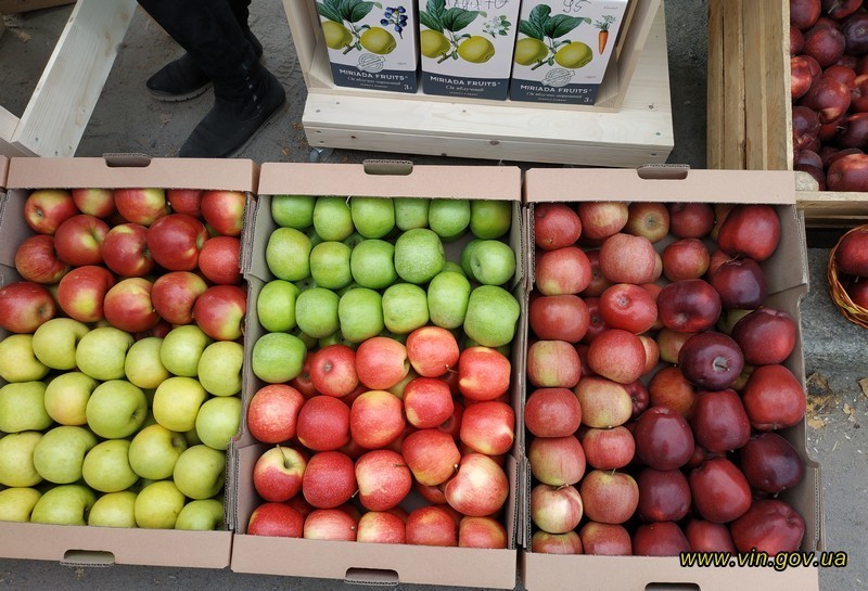 У м.Бар відбувся ІІ Міжнародний фестиваль-ярмарок APPLE BAR